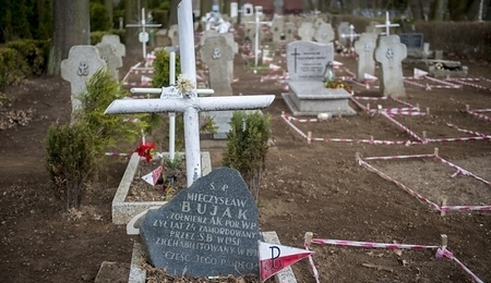 1975.jpg