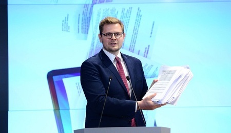Michal-Wos.jpg