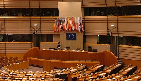 parlament-eur-wiki.jpg