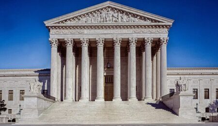 1920px-U.S._Supreme_Court_building-m-e1638430622974.jpg