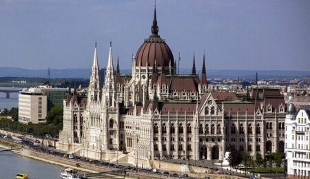 hungary-gff3a36373_1280-1-e1638522857842.jpg