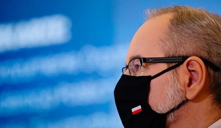 Adam-Niedzielski-1.jpg