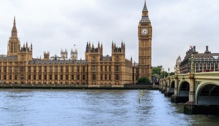 westminster-902972_1920.jpg