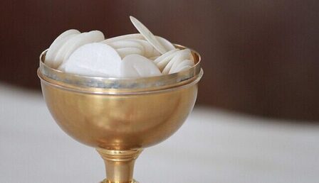 eucharist-4828234_640-e1679986350877.jpg