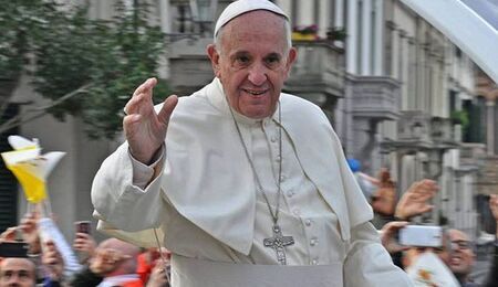 Pope_Francis_in_Prato_87.jpg
