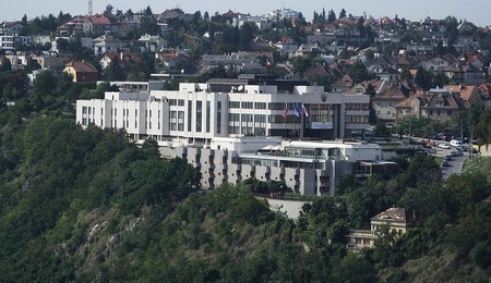 Slowacki-parlament.jpg