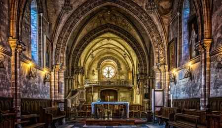 church-3284639_1920.jpg