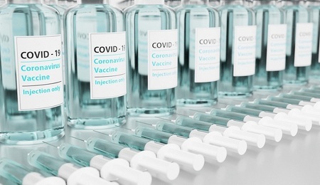 vaccine-5926664_1920.jpg