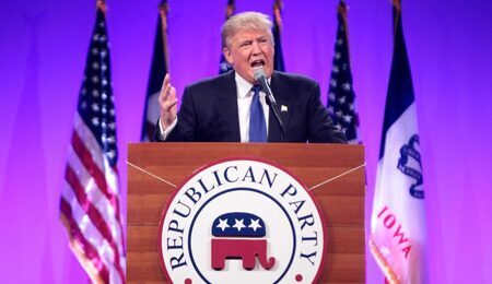 Donald_Trump_at_2015_Iowa_Republican_Party_Lincoln_Dinner-e1666094458392.jpg