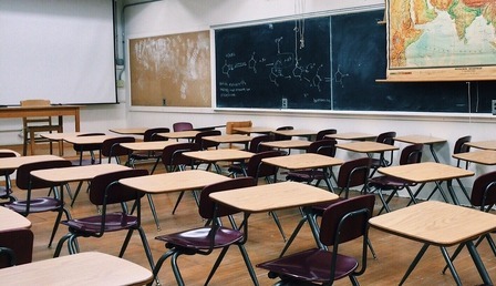 classroom-g94b1150d1_1920-2.jpg