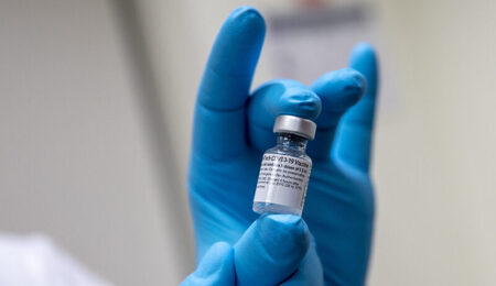 Pfizer-BioNTech_COVID-19_vaccine_2020_C-scaled-e1669988445257.jpg