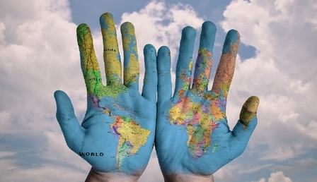 hands-gb8b24ec30_1280.jpg
