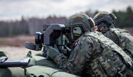 Wojsko_Polskie_korzysta_z_wyrzutni_Javelin_i_zestawow_Piorun-e1672412462762.jpg