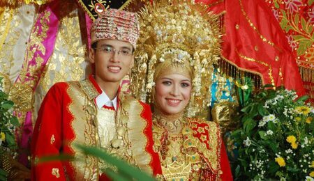 Minangkabau_wedding_2-e1670311429966.jpg