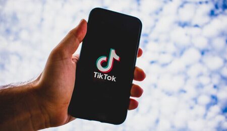 tiktok-g2838e8364_1920-e1653044166500.jpg