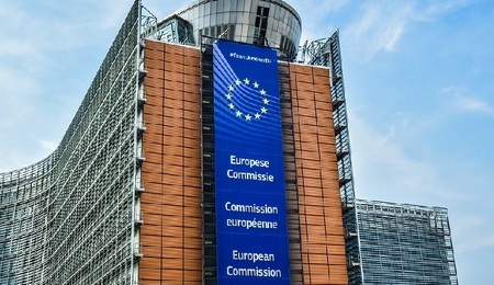 komisja-europejska-pixa-dimitrisvetsikas1969.jpg