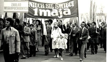 pochody-1-maja-kedzierzyn-kozle-foto-boguslaw-rogowski-2-e1650350000704.jpg