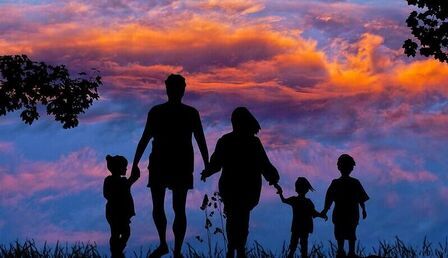 family-g20b81b6c0_1920.jpg