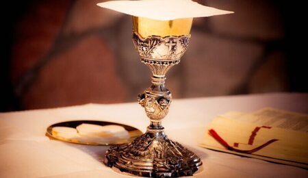 chalice-g3d482d91a_1920-e1654697041386.jpg