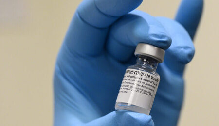 Pfizer-BioNTech_COVID-19_vaccine_2020_D-e1655887530800.jpg