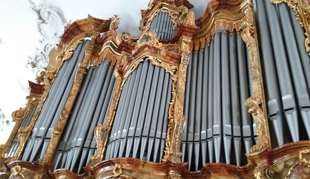 Orgel-Prospekt.jpg