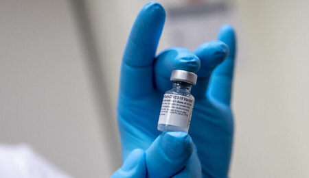 Pfizer-BioNTech_COVID-19_vaccine_2020_C-1-scaled-e1661780220148.jpg