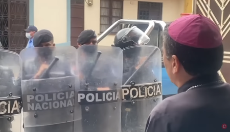 Alvarez-e1661866708589.png