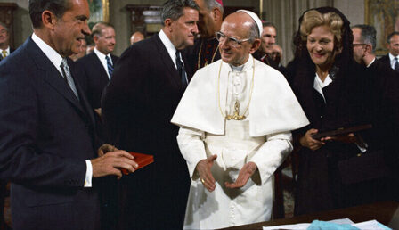 president-richard-nixon-meeting-with-pope-paul-vi-during-a-visit-to-the-vatican-5bd800-e1660149827736.jpg