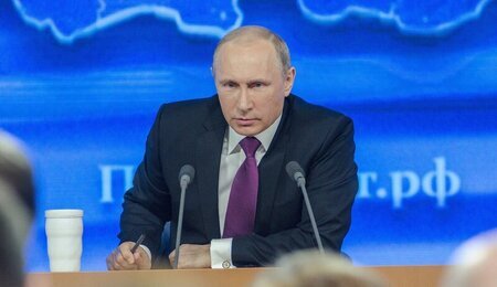 putin-g8032b8bd0_1920-2.jpg