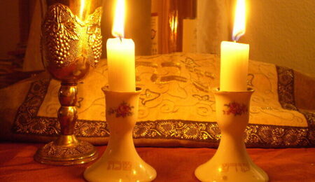 Shabbat_Candles-e1663338479921.jpg