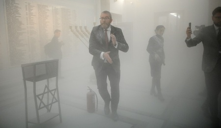 Grzegorz-Braun-4.jpg