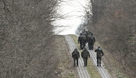 mid-23c29248-2.jpg