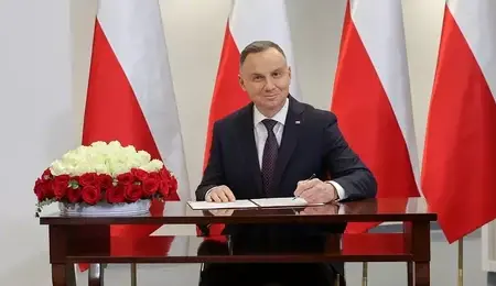 02__Andrzej_Duda_podpisanie_ustawy_Krajowa_Siec_Onkologiczna_Siedlce_20230330_PK1_0750.webp