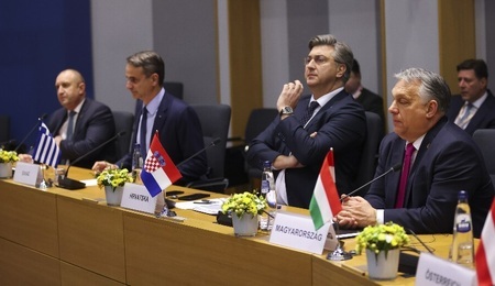 mid-epa10457164.jpg