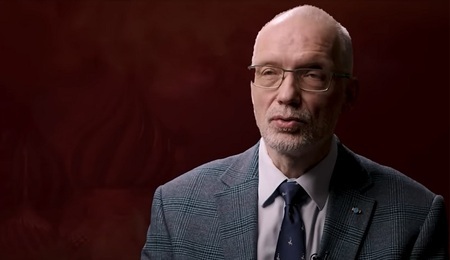 Nowak.jpg