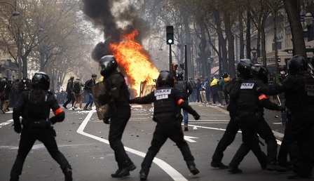 Protesty-we-Francji-5.jpg