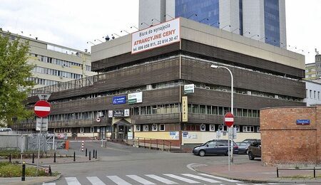 1024px-Ulica_Nowogrodzka_84_w_Warszawie-e1678721474278.jpg