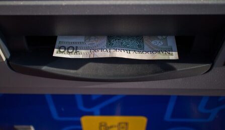 atm-g0a167dfcb_1920-e1679833382952.jpg