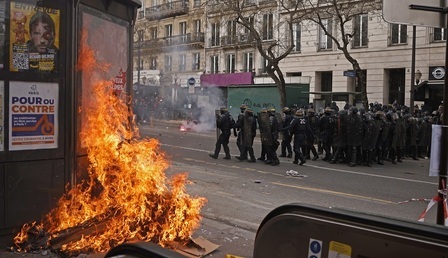 Protesty-we-Francji-4.jpg