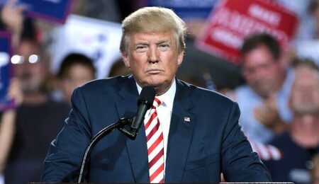 Donald_Trump_29496131773-e1679158374287.jpg