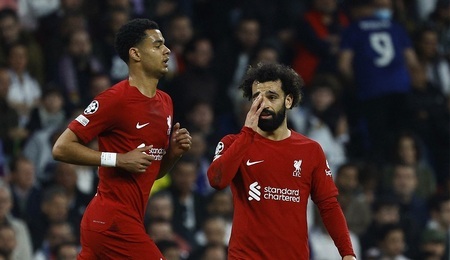 mo.jpg