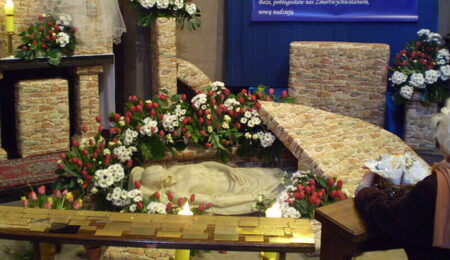 PL_Warsaw_Parafia_sw._Jakuba_Apostola_Grob_Panski_2011_-_02-scaled-e1680983226792.jpg