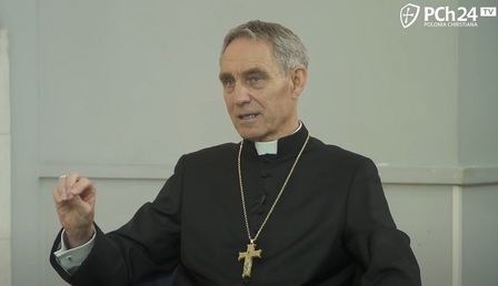 Ganswein-32-94i239u3jir23ru23r.jpg