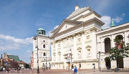 Warszawa_Kosciol_sw._Anny.jpg