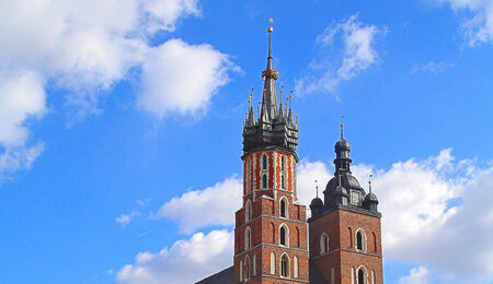 Bazylika_Mariacka_Krakow-scaled-e1688624326303.jpg
