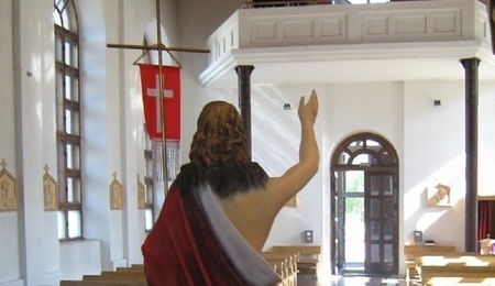 Kosciol-w-Wolgogradzie.jpg