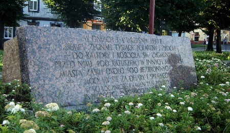 Krwawy-poniedzialek.jpg