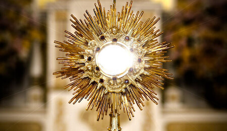 monstrance2.jpg