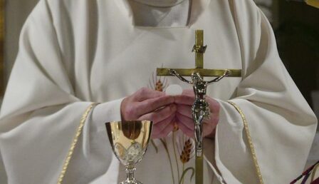 priest-3621038_1280-e1705656977858.jpg