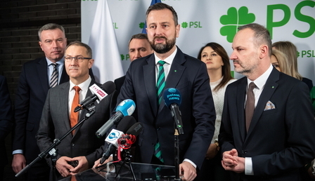 mid-24120188-2.jpg